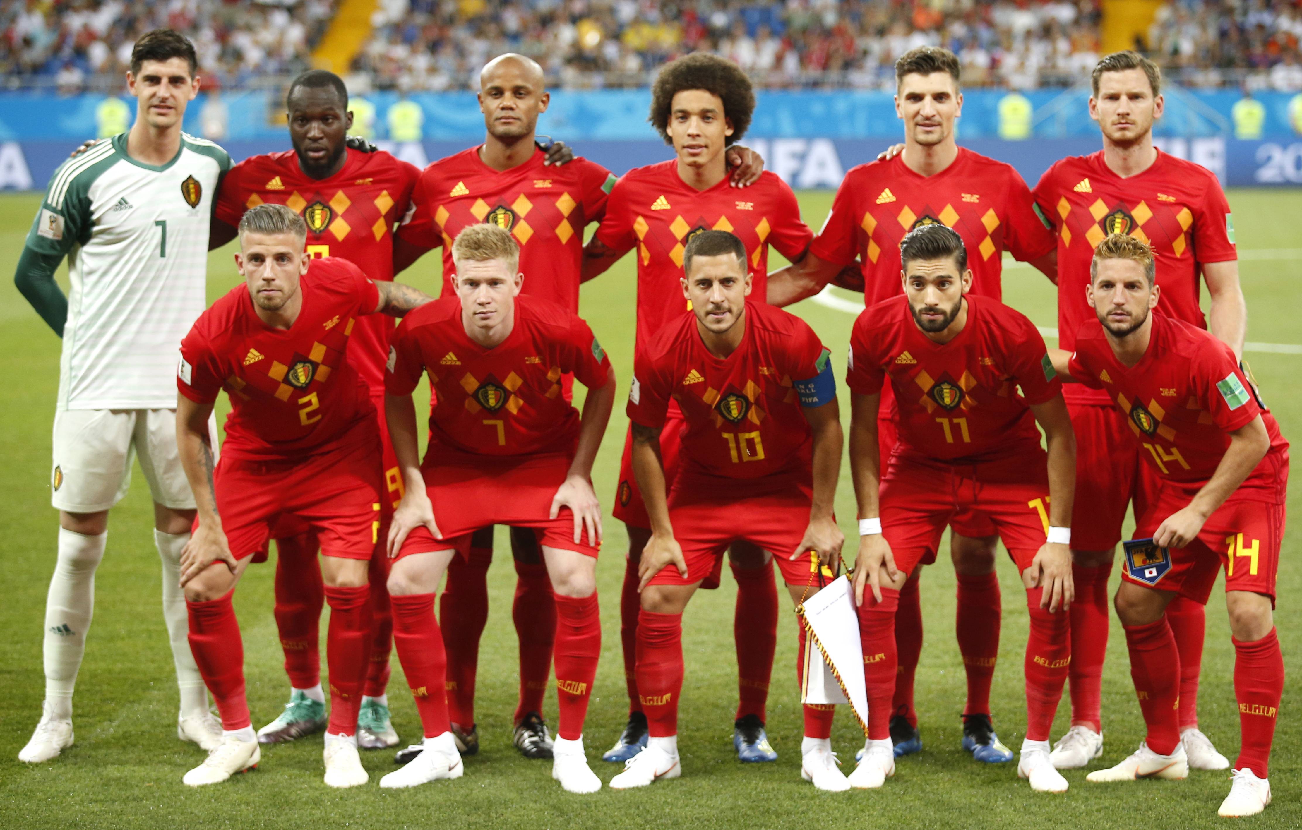 c7娱乐官网-欧洲国家队争夺冠军，端上热闹赛场厮杀的简单介绍