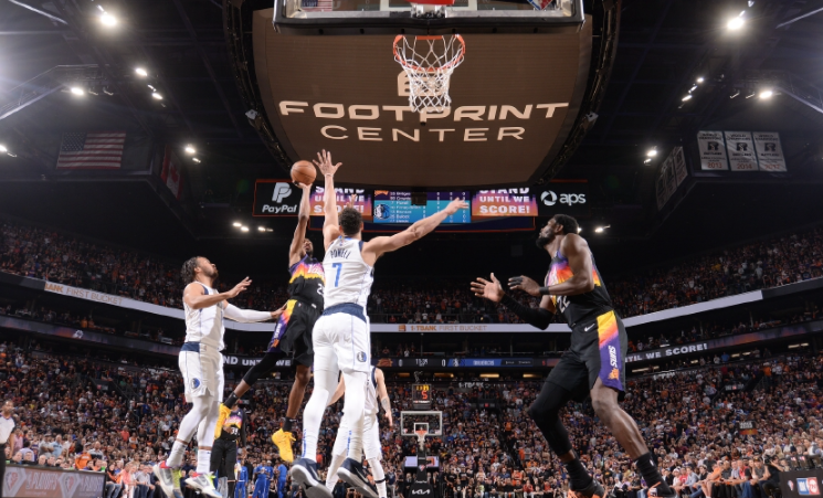 c7娱乐下载-包含保罗大比分击败对手，小组出线形势大好的词条