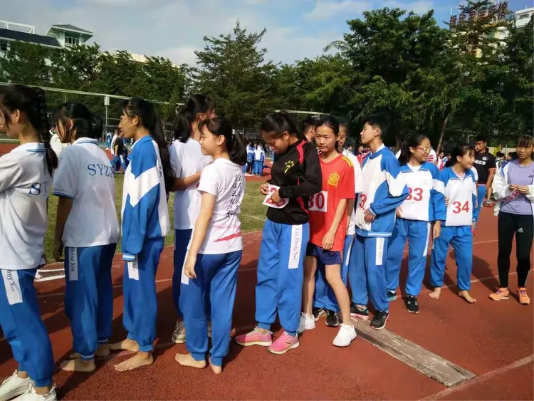 关于辉煌战绩！中国国家足球队夺得桂冠的信息