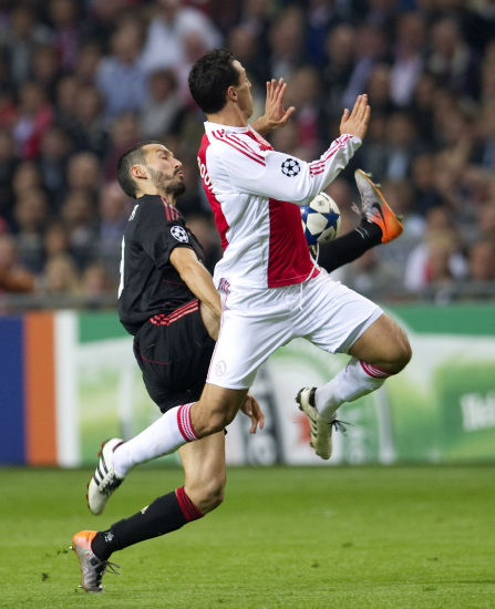 c7娱乐官网-包含阿贾克斯战胜尤文图斯，凭着首开纪录优势的词条