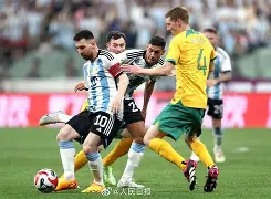 顶尖球队在比拼中展现出非凡实力的例子